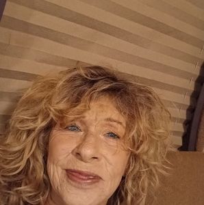 Meet your Posher, Deborah